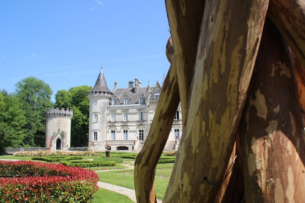 Chateau-Hotel De Nieuil Eksteriør bilde