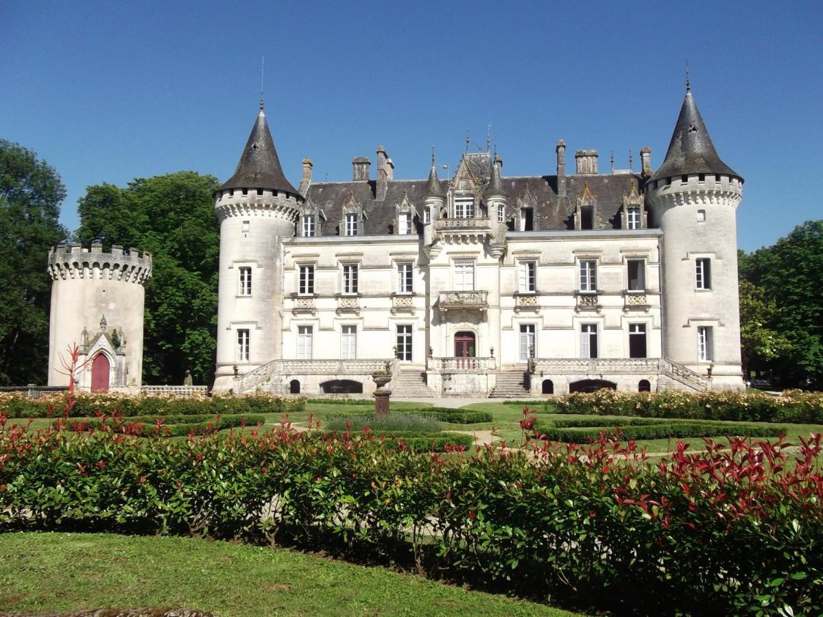 Chateau-Hotel De Nieuil Eksteriør bilde