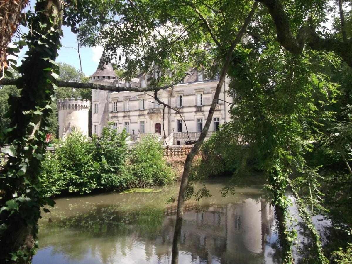 Chateau-Hotel De Nieuil Eksteriør bilde